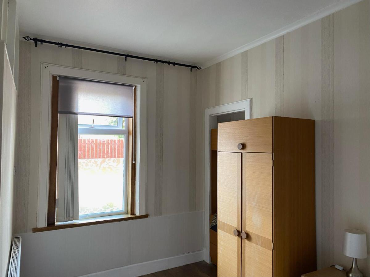 Ferienwohnung 1 Bed In The Outskirts Of Edinburgh, Free Wifi & Street Parking, Self-Catering Broxburn Exterior foto