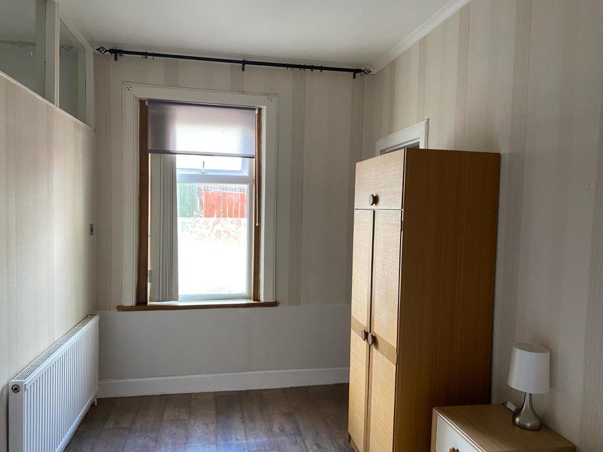 Ferienwohnung 1 Bed In The Outskirts Of Edinburgh, Free Wifi & Street Parking, Self-Catering Broxburn Exterior foto